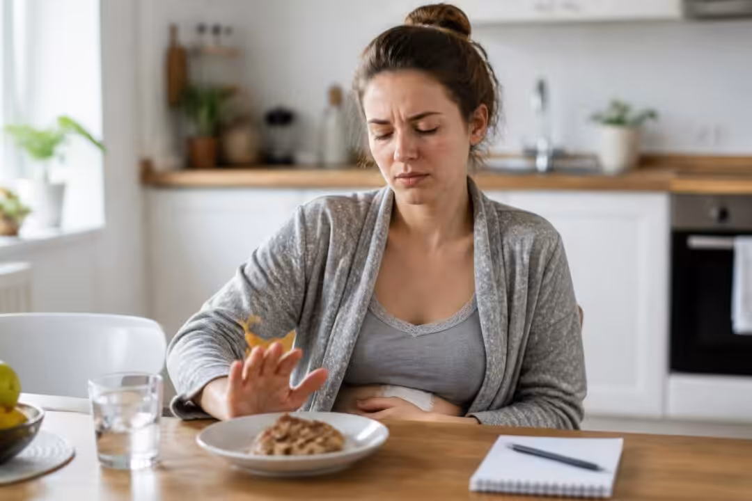 découvrez si la perte d'appétit après une cœlioscopie est normale, ses causes possibles et les conseils pour favoriser la récupération.
